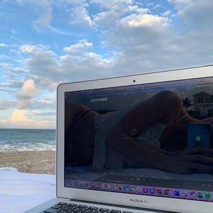 Meet your Posher, Jillian